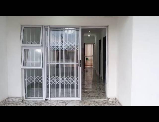 2 BEDROOM PROPERTY TO RENT IN BLUFF